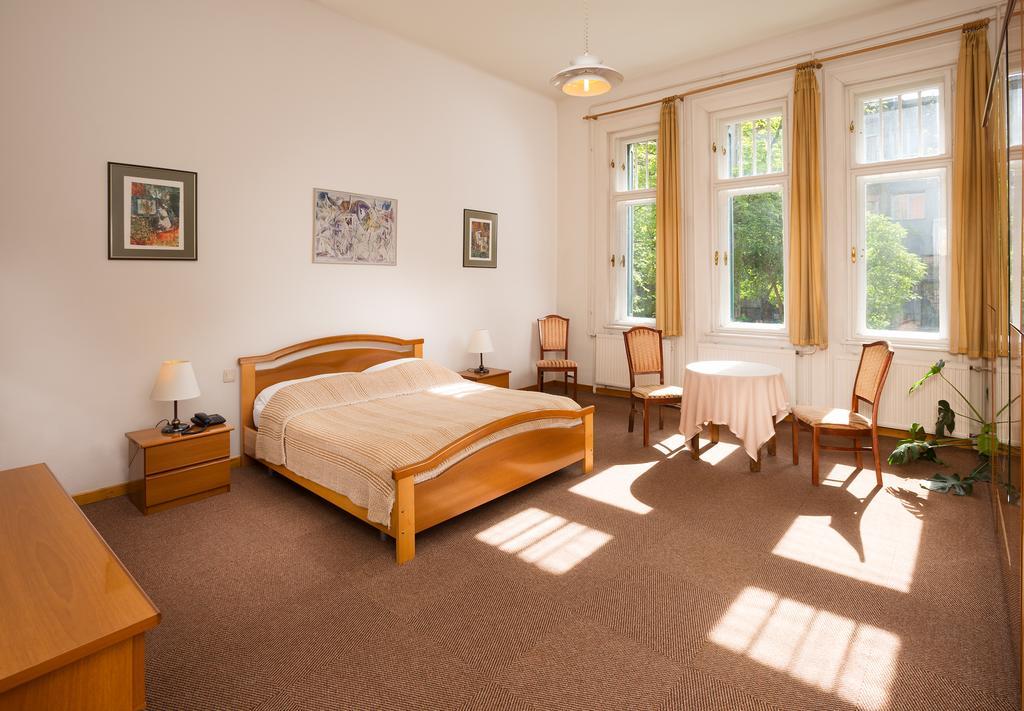 Hotel Abel Pension Budapest Bagian luar foto